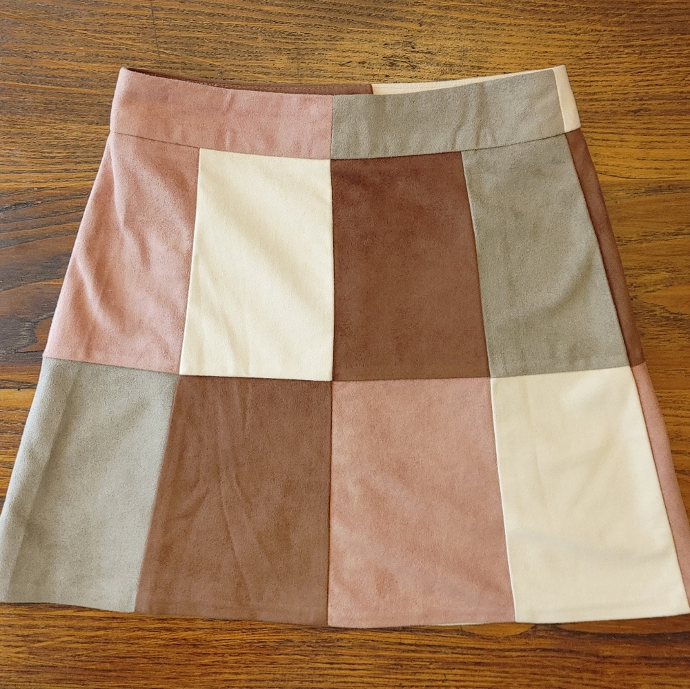 Boohoo Sueded Multicolor Patchwork Mini Skirt Us … - image 2